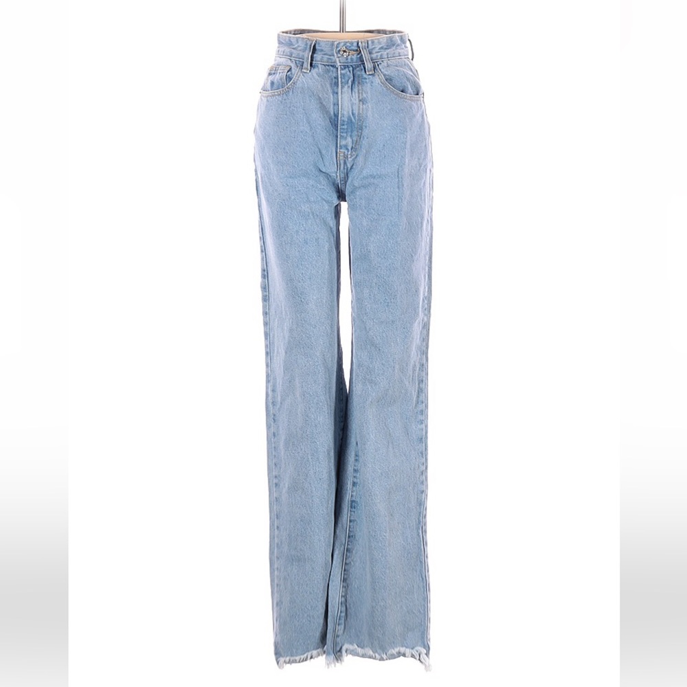 High Rise Wide Leg Loose Fitting Dad Jeans - Sz 6, But Fits like Size 4